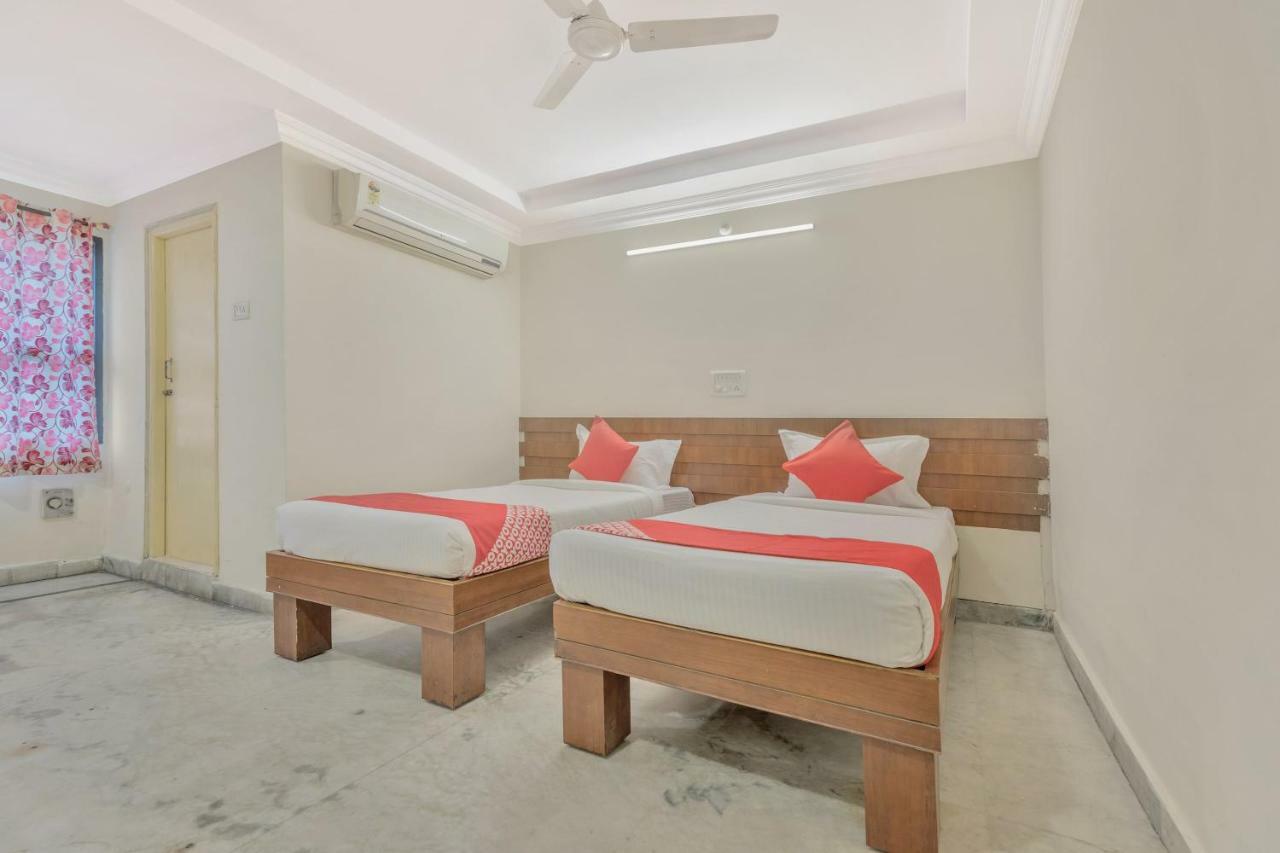 Oyo 11428 Hotel Krishna'S Residency ไฮเดอราบัด ภายนอก รูปภาพ
